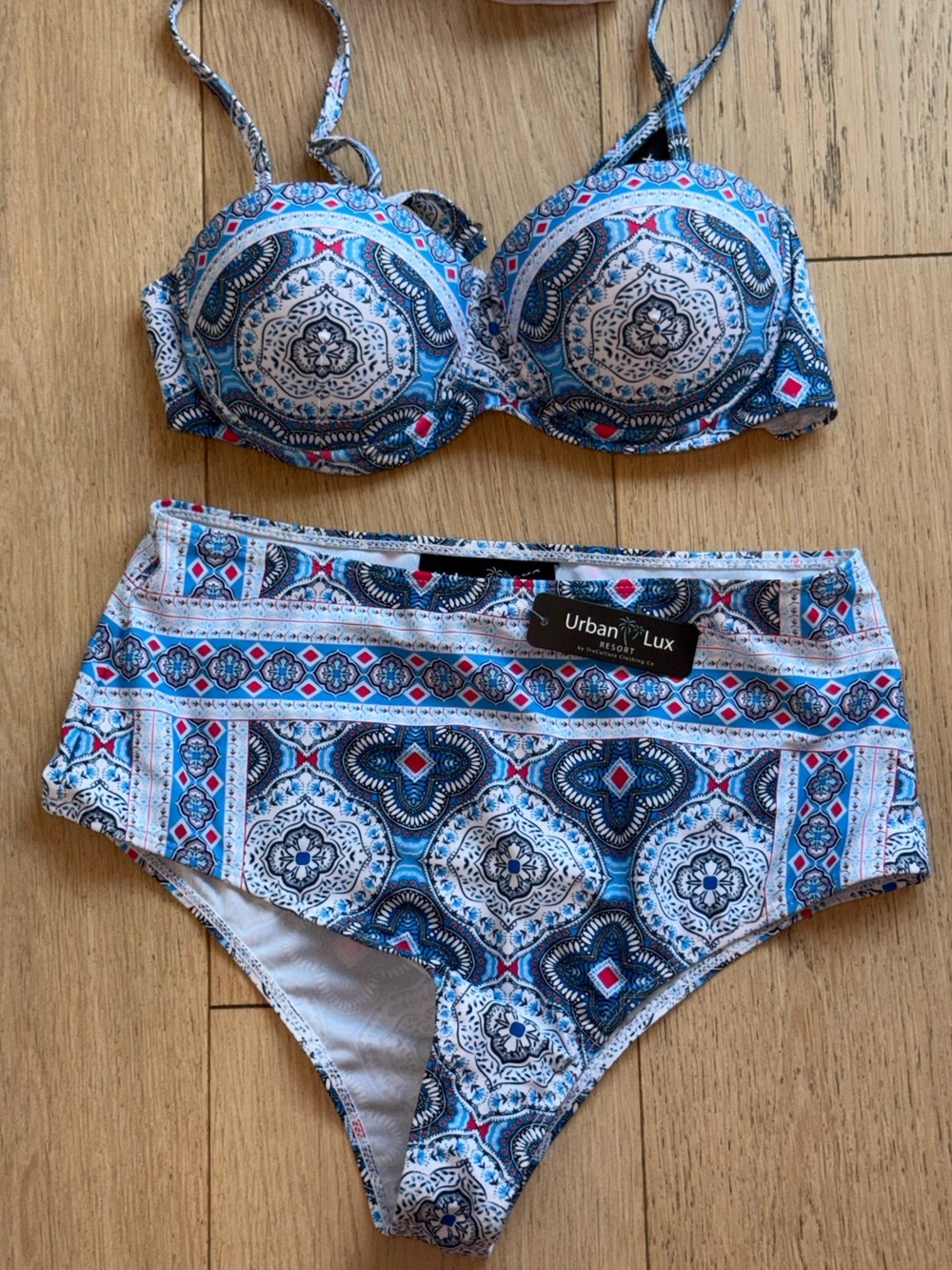Urban Lux 3-Piece Swimsuit Set BNWT Size L Bikini + Sarong Pareo Blue Medallion - Picture 12 of 13